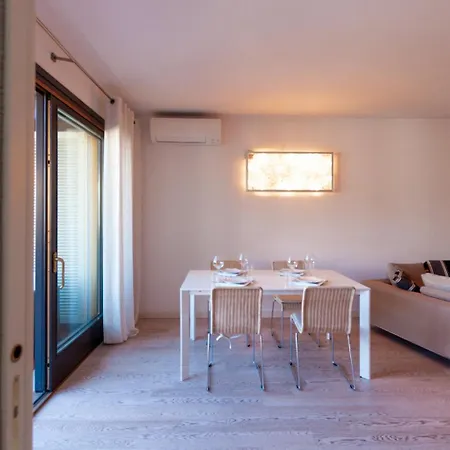 The Balcony Apartament *